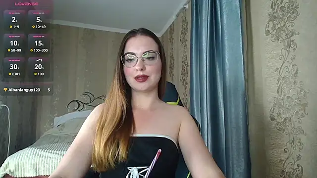 Snapshot of Leila_Kissyu chatting on 27, 5, 2026 Leila Kissyu online show from 27, 5, 2026