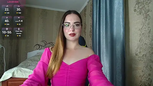 Snapshot of Leila_Kissyu chatting on 2, 6, 2026 Leila Kissyu online show from 2, 6, 2026