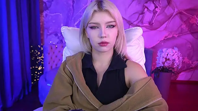 SelenaIris online show from 11, 10, 2025