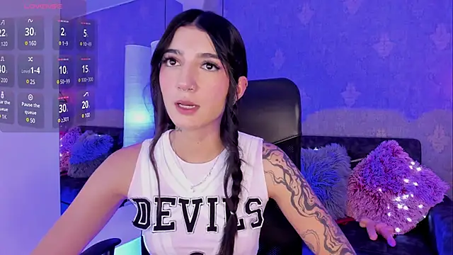 Snapshot of Hi_Soyfer chatting on 5, 3, 2025 Hi Soyfer online show from 5, 3, 2025