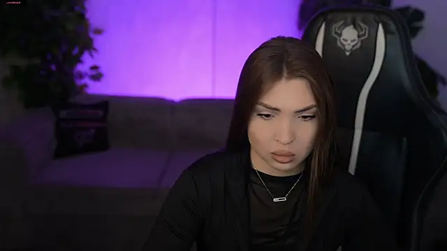 Billie054 online show from 11, 11, 2025