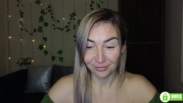 Kiss julli88I online show from 16, 12, 2025