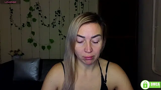 Snapshot of Kiss_julli88I chatting on 13, 1, 2026 Kiss julli88I online show from 13, 1, 2026