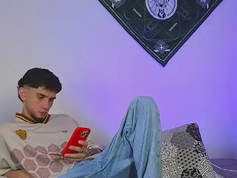 Snapshot of samevansx_ chatting on 4, 10, 2025 samevansx online show from 4, 10, 2025