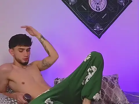 Snapshot of samevansx_ chatting on 17, 10, 2025 samevansx online show from 17, 10, 2025