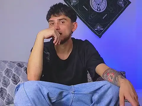 Snapshot of samevansx_ chatting on 8, 11, 2025 samevansx online show from 8, 11, 2025