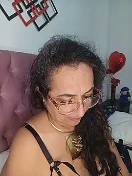AlessandraLeroy online show from 19, 5, 2026