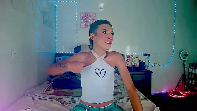 KimberlyXtreme online show from 24, 10, 2025