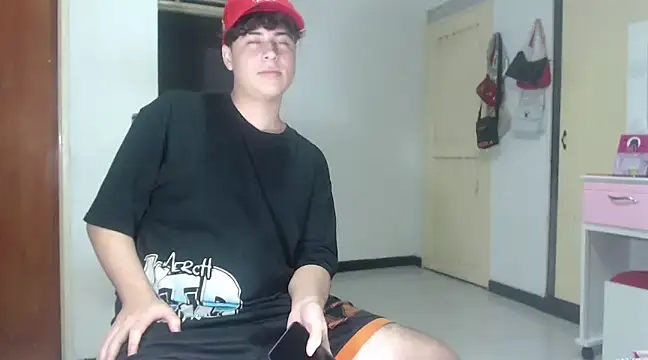 Snapshot of CrissConor chatting on 7, 3, 2025 CrissConor online show from 7, 3, 2025