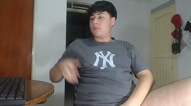 Snapshot of CrissConor chatting on 13, 3, 2025 CrissConor online show from 13, 3, 2025