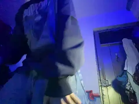 Snapshot of kirito_kun chatting on 25, 3, 2026 kirito kun online show from 25, 3, 2026