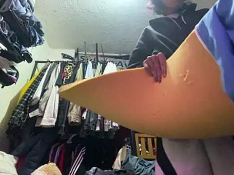 Snapshot of kirito_kun chatting on 5, 4, 2026 kirito kun online show from 5, 4, 2026