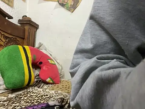 Snapshot of kirito_kun chatting on 19, 4, 2026 kirito kun online show from 19, 4, 2026