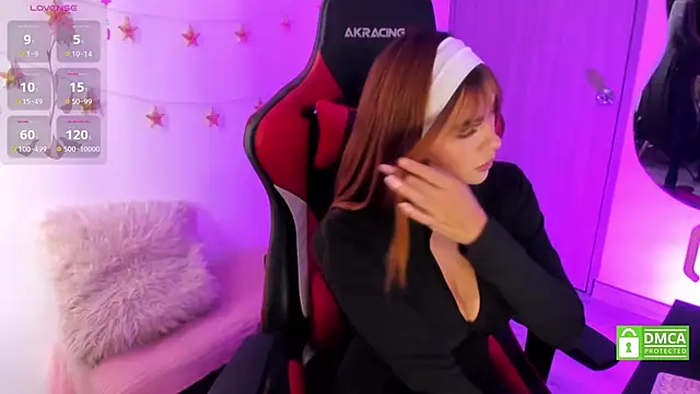 Snapshot of LindaSilverstone chatting on 26, 3, 2026 LindaSilverstone online show from 26, 3, 2026