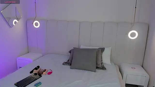 Snapshot of riri_candy chatting on 1, 10, 2025 riri candy online show from 1, 10, 2025