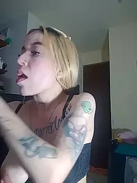 sara crushx online show from 21, 3, 2025