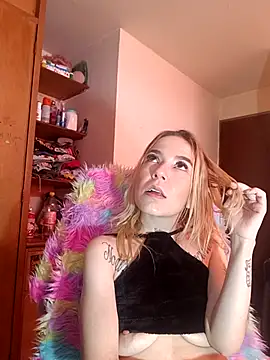 sara crushx online show from 28, 9, 2025