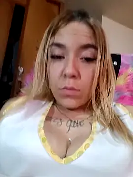 sara crushx online show from 14, 10, 2025