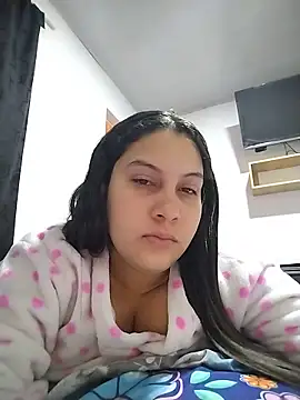 Snapshot of esmeralda_jadees chatting on 27, 5, 2026 esmeralda jadees online show from 27, 5, 2026