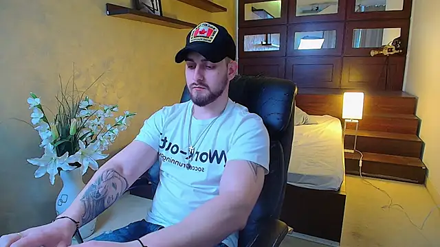 Snapshot of MatiasDean chatting on 14, 3, 2025 MatiasDean online show from 14, 3, 2025
