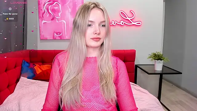 EvelineAmore online show from 4, 7, 2026