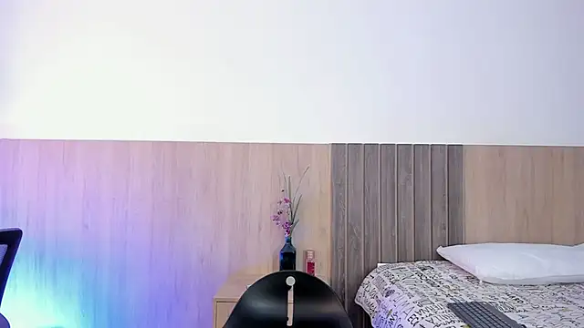 Snapshot of _SamantaGomez chatting on 18, 9, 2025  SamantaGomez online show from 18, 9, 2025