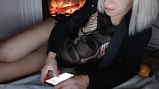 ElssaRush online show from 6, 11, 2025