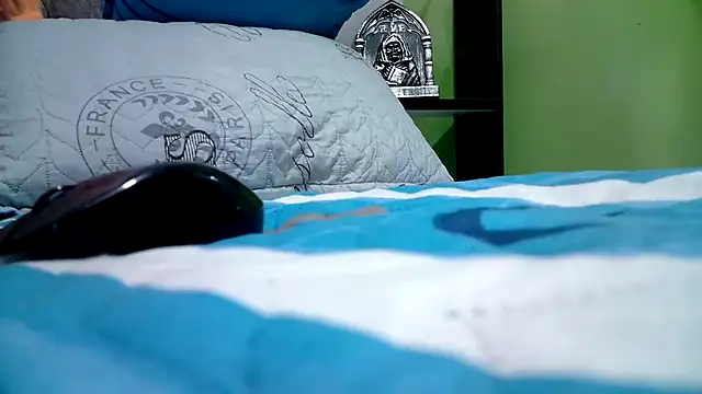 Snapshot of ANA-BULLOCK- chatting on 27, 10, 2025 ANA-BULLOCK- online show from 27, 10, 2025