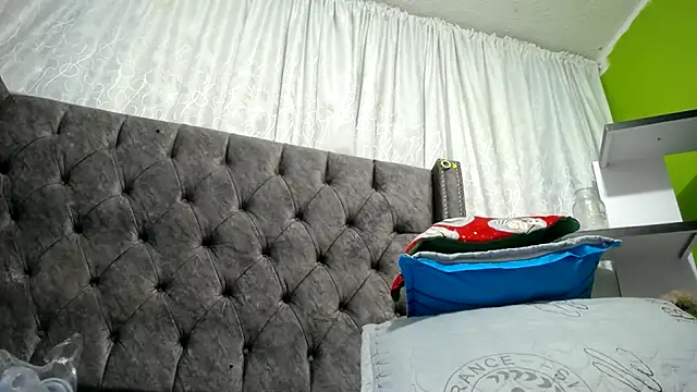 Snapshot of ANA-BULLOCK- chatting on 1, 12, 2025 ANA-BULLOCK- online show from 1, 12, 2025