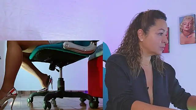 Snapshot of weet_Evans___ chatting on 21, 11, 2025 weet Evans online show from 21, 11, 2025