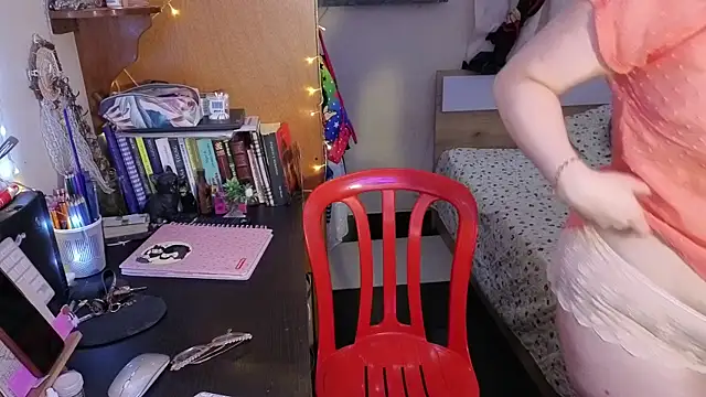 ValkaBlue online show from 5, 10, 2025