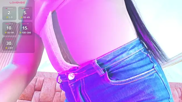 Snapshot of goldilockss15 chatting on 16, 12, 2025 goldilockss15 online show from 16, 12, 2025