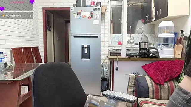 Snapshot of freyaa_sorcerees chatting on 8, 10, 2025 freyaa sorcerees online show from 8, 10, 2025