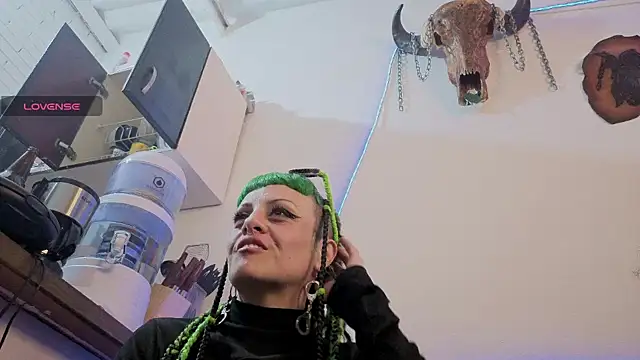 Snapshot of freyaa_sorcerees chatting on 21, 10, 2025 freyaa sorcerees online show from 21, 10, 2025