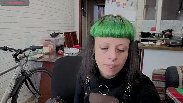 Snapshot of freyaa_sorcerees chatting on 12, 11, 2025 freyaa sorcerees online show from 12, 11, 2025