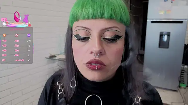 Snapshot of freyaa_sorcerees chatting on 13, 11, 2025 freyaa sorcerees online show from 13, 11, 2025