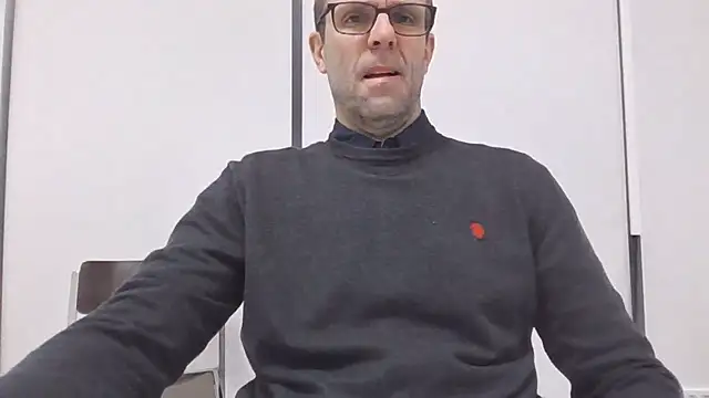 Snapshot of Simon_76 chatting on 7, 10, 2025 Simon 76 online show from 7, 10, 2025