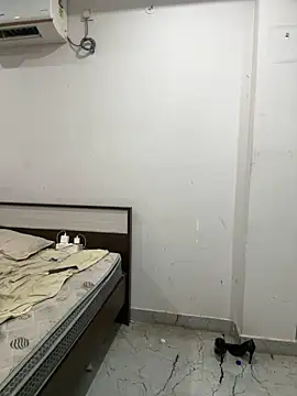 Hotswetie online show from 20, 3, 2025