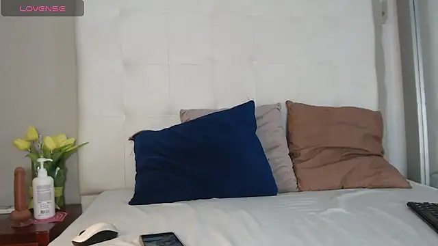 willow smitt online show from 19, 12, 2025