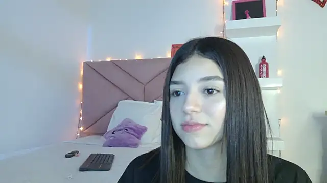 Snapshot of eva_sin18 chatting on 30, 4, 2026 eva sin18 online show from 30, 4, 2026