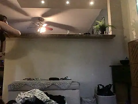 Snapshot of KittyKat_LoLo chatting on 14, 3, 2025 KittyKat LoLo online show from 14, 3, 2025