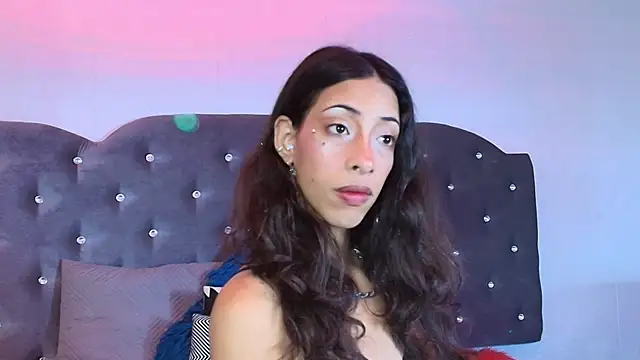 Snapshot of Lia_Valmont chatting on 5, 2, 2026 Lia Valmont online show from 5, 2, 2026