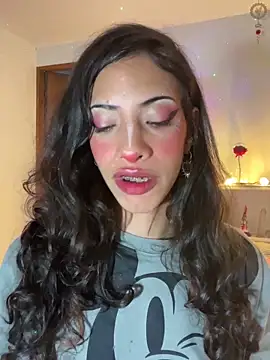 Snapshot of Lia_Valmont chatting on 8, 4, 2026 Lia Valmont online show from 8, 4, 2026