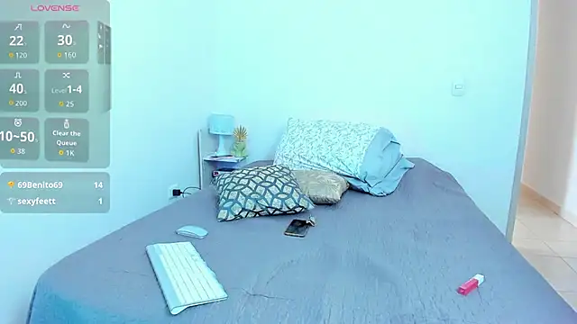 Snapshot of roxy_hell chatting on 25, 2, 2026 roxy hell online show from 25, 2, 2026