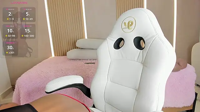 stephany summer online show from 14, 3, 2026