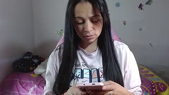 Snapshot of Selene_mixx chatting on 11, 4, 2026 Selene mixx online show from 11, 4, 2026