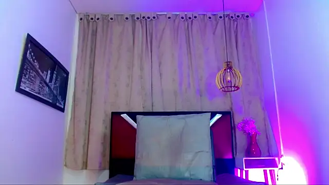Snapshot of alexsandra_kiss chatting on 1, 7, 2026 alexsandra kiss online show from 1, 7, 2026