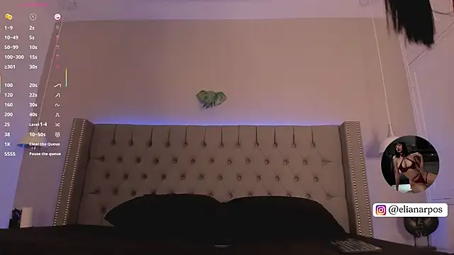 Snapshot of Emiliana_Rios chatting on 29, 10, 2025 Emiliana Rios online show from 29, 10, 2025