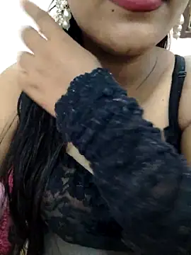Snapshot of priya_00143 chatting on 7, 5, 2026 priya 00143 online show from 7, 5, 2026