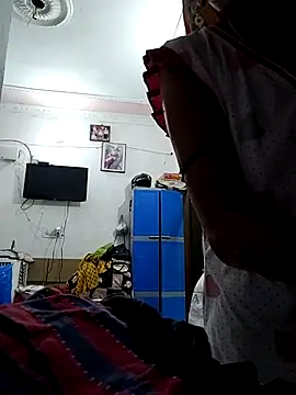 Snapshot of Hotty-Nidhi chatting on 13, 3, 2026 Hotty-Nidhi online show from 13, 3, 2026